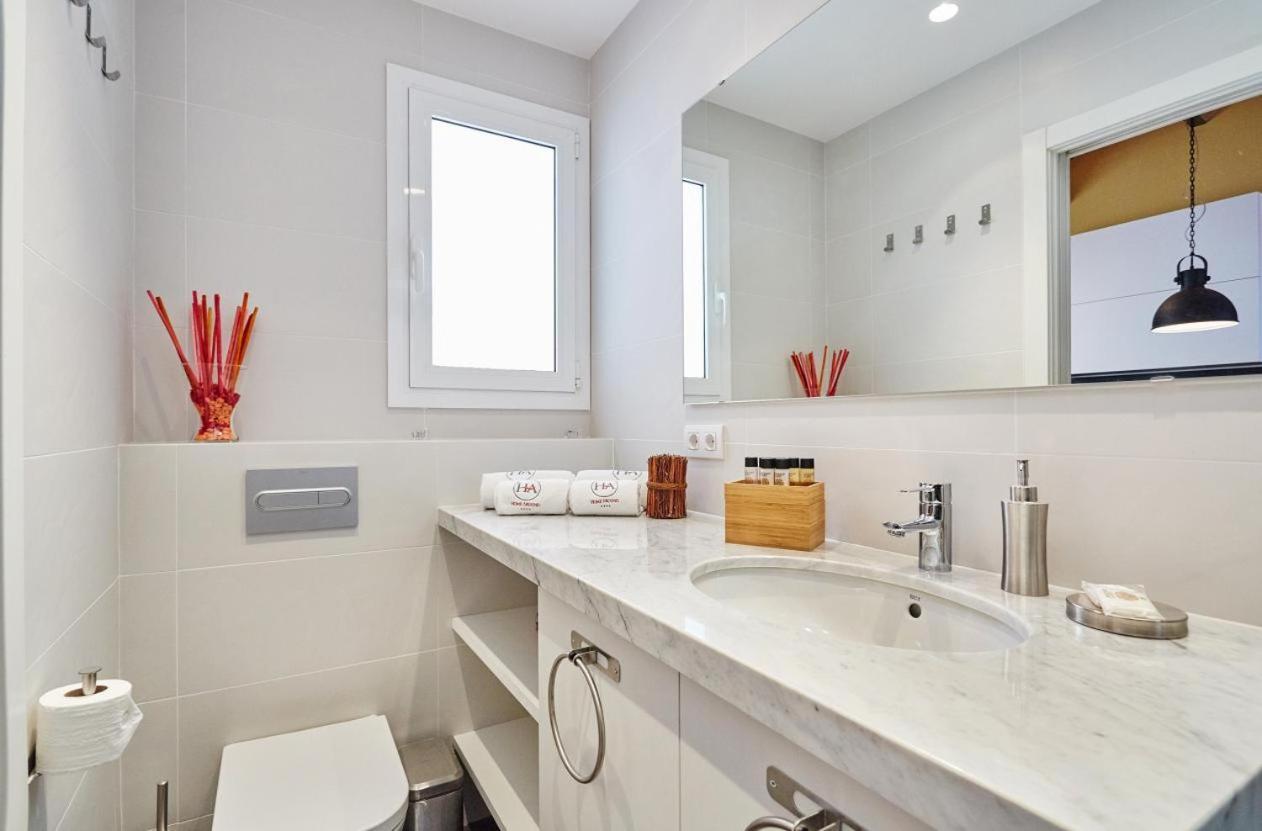 Lovely & Bright Bogatell Beach Apartment Βαρκελώνη Εξωτερικό φωτογραφία